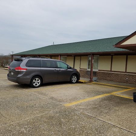 Midwest Inn Paoli Exterior photo